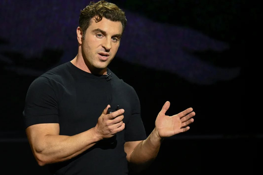 Cách CEO của Airbnb đưa công ty vượt qua khủng hoảng