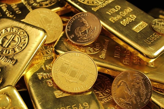 Liên tiếp phá "đỉnh của đỉnh": Giá vàng tăng phi mã, đà tăng sẽ kéo dài bao lâu, ở mức nào?