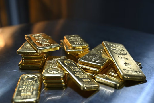 Giá vàng tăng dựng đứng, lập kỷ lục chưa từng có 5.500 USD/ounce: Nhịp điều chỉnh sắp xuất hiện?