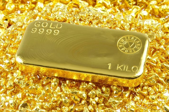 Giá vàng hôm nay 31/1: Lao dốc kinh hoàng, không biết khi nào về bờ!