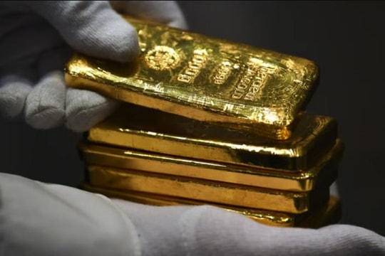 Quỹ vàng lớn nhất thế giới mua gần 6 tạ vàng trong đêm giá vàng lao dốc