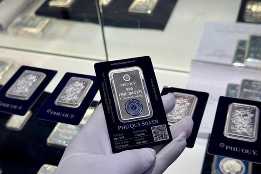 Bạc thỏi trong nước giảm bao nhiêu trong phiên ‘sập giá’ chưa từng có?