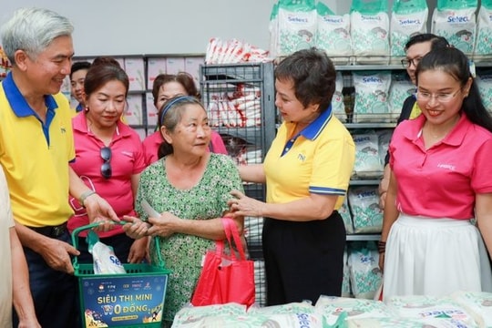 Siêu thị mini 0 đồng 2026: PNJ lan tỏa Tết yêu thương đến 15.000 bà con