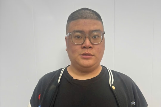 Nạn nhân của Nguyễn Long SN 2001 đến trình báo Công an