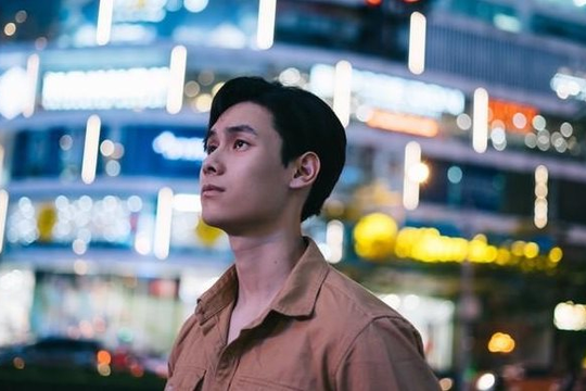 Buồn của người sinh ra ở vạch đích: Tìm mọi cách từ bỏ, thà đi rửa bát chứ không muốn thừa kế