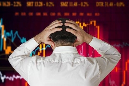 Chứng khoán Việt Nam đánh rơi thành quả từ đầu năm