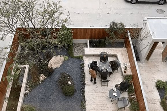 Không bán nhà chia đất, U65 tôi quyết cải tạo nhà tổ thành nơi 9 người cùng chung sống: “Tôi đã thay đổi suy nghĩ của tất cả”