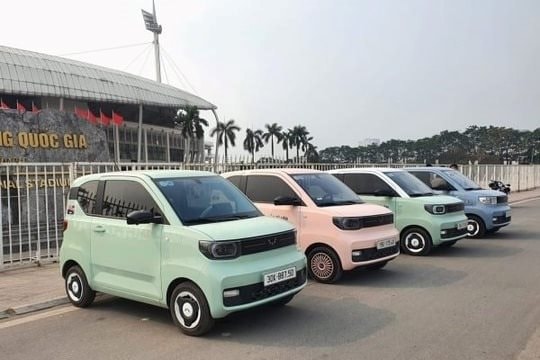 'Đại gia' buôn ô tô bất ngờ báo lãi sau năm 2024 lỗ đậm, vay các cá nhân hàng trăm tỷ