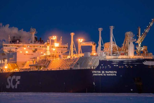 Chuyện gì đây: Cứ 32 tiếng lại có một tàu LNG Nga lại cập cảng EU