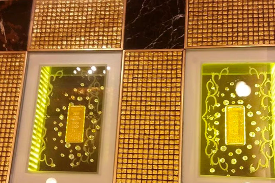 Gỡ gần 80 kg vàng nguyên khối dưới nền nhà đem bán, một khách sạn lập tức 'bỏ túi' gần 13 triệu USD