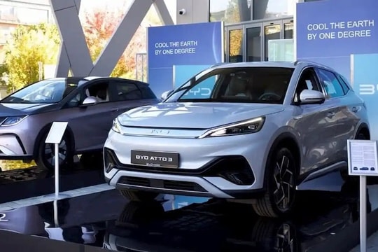 Đường sang Mỹ gặp khó vì thuế quan, hãng xe điện lớn nhất thế giới quyết định chơi lớn kiện thẳng chính phủ Mỹ