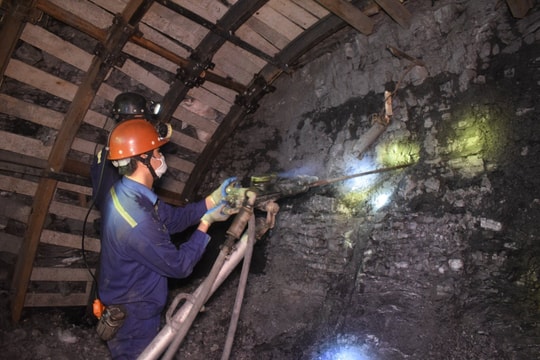 Hơn 13.500 thợ lò thu nhập trên 300 triệu/năm, cá biệt có người nhận 700 triệu