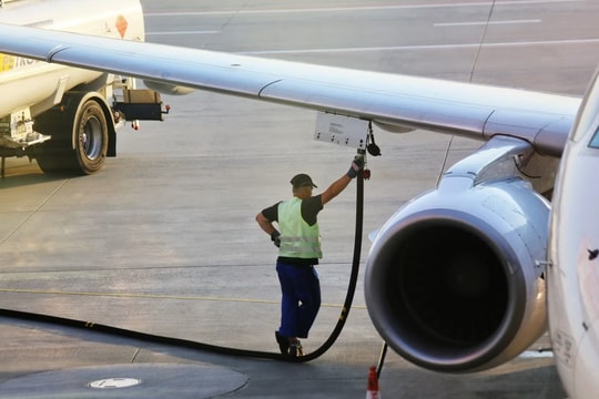 Cuba đối diện khó khăn mới: Dầu máy bay cạn kiệt, sân bay phải dừng tiếp nhiên liệu trong 1 tháng