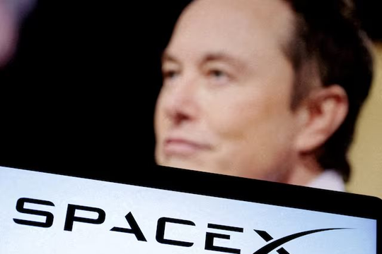 SpaceX của tỷ phú Elon Musk tham vọng về "thành phố tự phát triển" trên mặt trăng