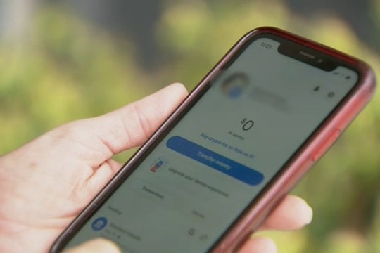 Tài khoản của một công ty nhận 250 triệu đồng từ người đàn ông SN 1971, công an lập tức vào cuộc xác minh