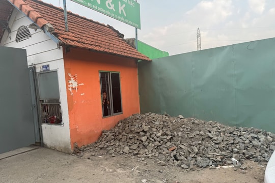 Doanh nghiệp bị giang hồ 'khủng bố' vì nợ 240 triệu, dọa báo công an thì  nhận tin nhắn: 'Em báo nhanh đi'