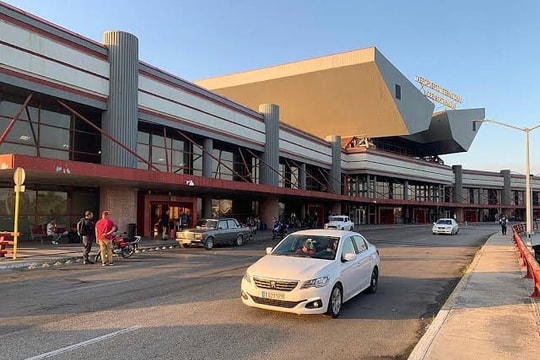 Một hãng bay quốc gia tuyên bố tạm dừng đến Cuba