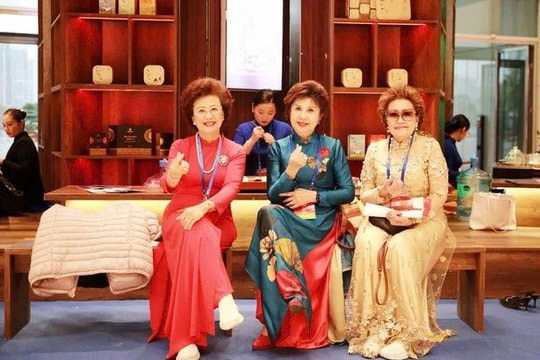 Chung tay cùng kiều bào phát triển đất nước thịnh vượng, hạnh phúc