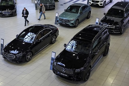 Hàng xóm của Việt Nam đang giúp thị trường ô tô Nga duy trì 'sức sống' như thế nào?