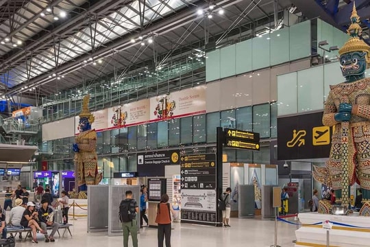 Sân bay đông khách top đầu thế giới ở ĐNÁ đã giải quyết "khoảng trống kết nối" với thành phố như thế nào?