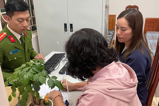 Phát hiện 350 triệu đồng chuyển vào tài khoản VietinBank tên “NGUYEN THI HIEN”, công an mời người phụ nữ SN 1977 lên trụ sở làm việc