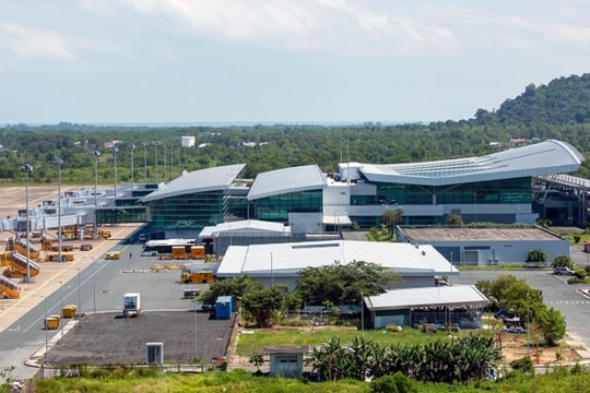 Một sân bay Việt Nam vẫn đang nâng cấp nhưng đã đón số chuyến bay cao nhất trong một ngày