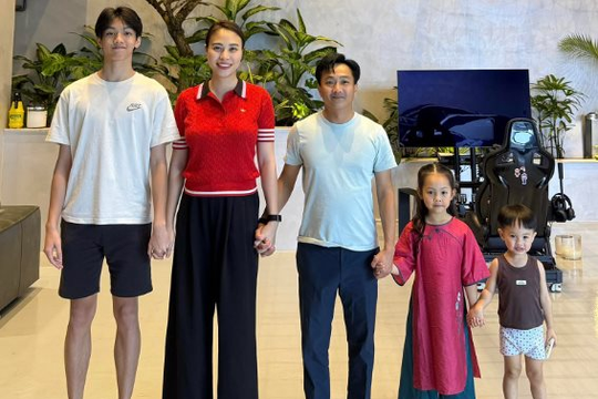 Tình hình gia đình Cường Đô La ngày 30 Tết