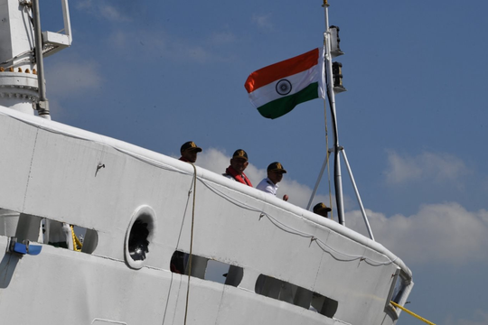 Một 'khách sộp' của Nga bất ngờ vây bắt 3 tàu chở dầu, Moscow lọt tầm ngắm