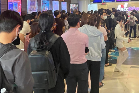 Người Việt sẵn sàng chi mạnh tay cho 1 hoạt động đầu năm: 3 ngày Tết đã vượt mức 180 tỷ đồng