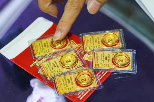 Tích cóp được hơn 10 cây vàng, có nên bán đi để mua nhà?