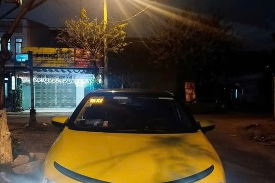 Tài xế chạy taxi hết 106k, nhưng khách chuyển khoản 10 triệu đồng, cảnh sát dùng các biện pháp nghiệp vụ vào cuộc khẩn cấp