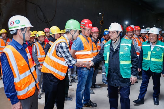 Thủ tướng chỉ đạo VNR: Hà Nội 10 năm tới phải hoàn thành 600km đường sắt đô thị, tốc độ gấp 60 lần 