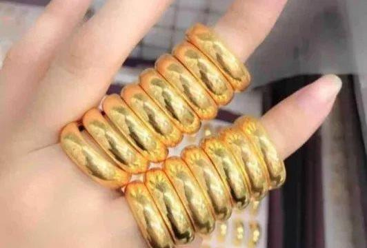 Bộ Công an nói gì về thông tin người dân đeo vàng phải có hóa đơn, chứng từ, nếu không sẽ bị tịch thu?