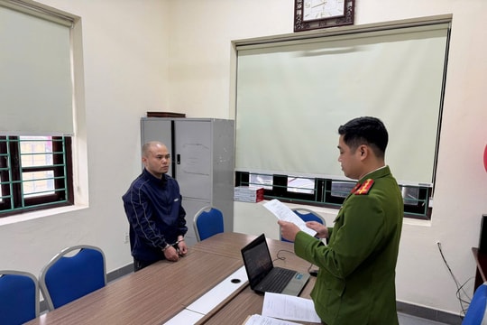 Người đàn ông SN 1996 không nghề nghiệp, vào hỏi mua dây chuyền vàng 5 chỉ giá 85 triệu: Chủ tiệm lập tức báo công an vào chiều mùng 5 Tết