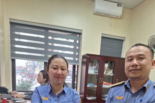 Phát hiện 46 tờ tiền có mệnh giá từ 500K-100K bị bỏ lại trên chuyến tàu hoả Bắc-Nam
