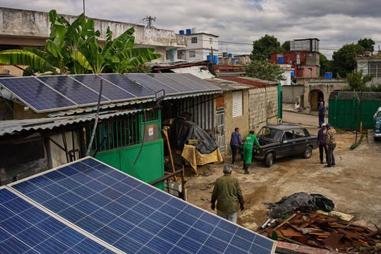 Cuba thiếu năng lượng trầm trọng: Giá xăng 'chợ đen' hơn 200.000 đồng/lít, nhập khẩu một mặt hàng từ Trung Quốc tăng gấp 34 lần