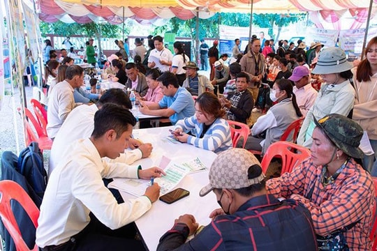 Căng thẳng với Thái Lan, một dòng tiền chảy về Campuchia giảm hơn 1/3, chỉ còn gần 1,9 tỷ USD