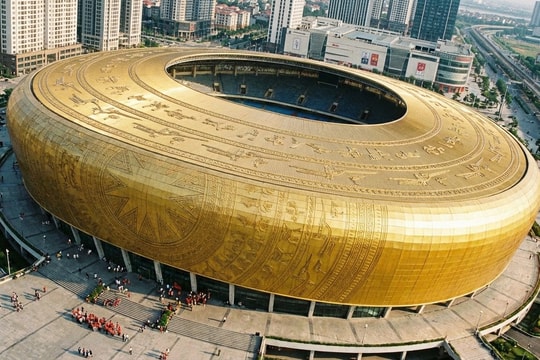 Ai là nhà thầu đảm nhận 40.000 tấn thép ở sân vận động top lớn nhất thế giới ở Việt Nam?