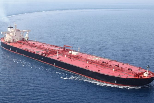Đang trên đường chở dầu đến Cuba, tàu của một quốc gia ‘cứu tinh’ bất ngờ dừng giữa Đại Tây Dương
