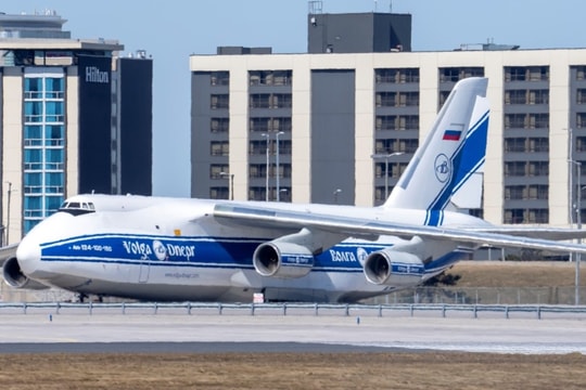 Giằng co với Moscow, quốc gia G7 tìm cách tịch thu máy bay cao ngang toà nhà 7 tầng của Nga, hứa sẽ trao cho Ukraine