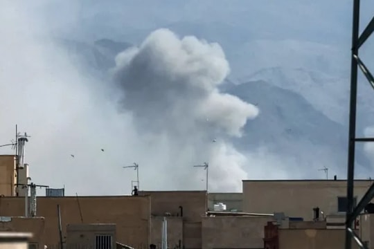 Nghiêm trọng hơn nhiều cuộc đột kích nhằm vào Venezuela, thị trường “nín thở” chờ những biến động mạnh từ xung đột Mỹ, Israel với Iran