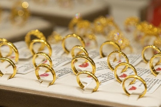 Giá vàng giảm sáng 3/3