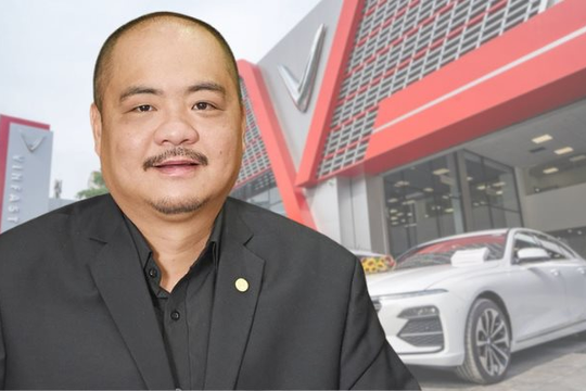 Giảm giá cả tỷ đồng mới bán được 1 chiếc xe sang, ông trùm 'xe Mẹc' dồn tiền mua đại lý bán VinFast sau năm đại hạn