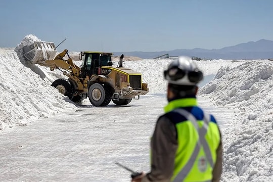 Iran có "vàng trắng" dưới lòng đất top 2 thế giới, khiến Trung Quốc sẵn sàng đầu tư hàng chục tỷ USD