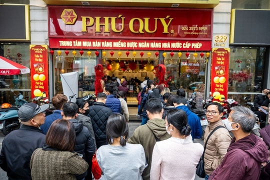 Chuyện gì đây: giá bạc lao dốc không phanh, giảm 10 triệu đồng/kg 