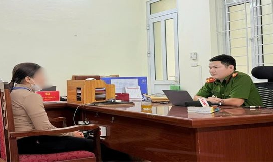 Tài khoản tự động chuyển khoản 1 tỷ đồng, người phụ nữ  ở Hà Nội báo công an