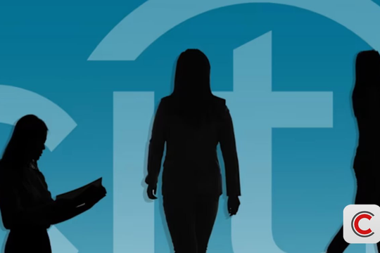 'Tôi sẽ thiêu sống cô' - Đoạn tin nhắn phơi bày bê bối chấn động tại một tập đoàn tài chính nổi tiếng