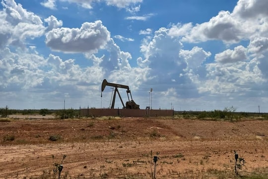 Xung đột Iran làm đảo lộn thị trường dầu: Dầu nặng Mỹ tăng giá mạnh nhất 4 năm