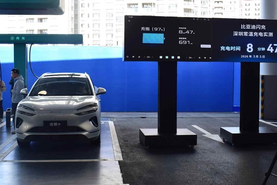 Xe điện lên ngôi: Hãng xe điện lớn nhất thế giới công bố “kỷ lục” sạc đầy chỉ trong 9 phút