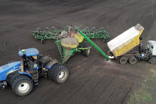 Nga đón tin vui từ Mỹ và EU, bội thu nhờ ‘lộc trời ban’